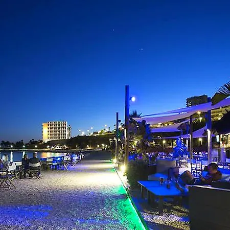 Sea & Palm Apartment